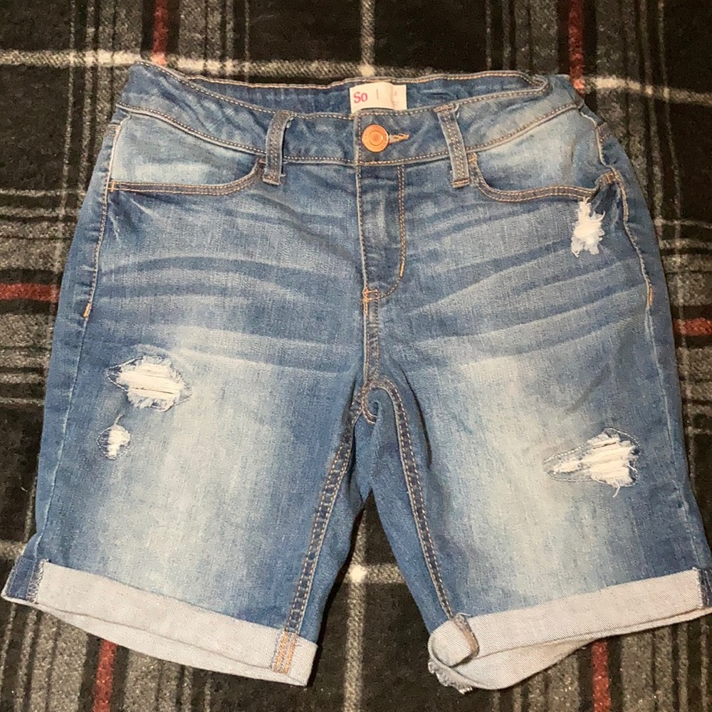 Short pants